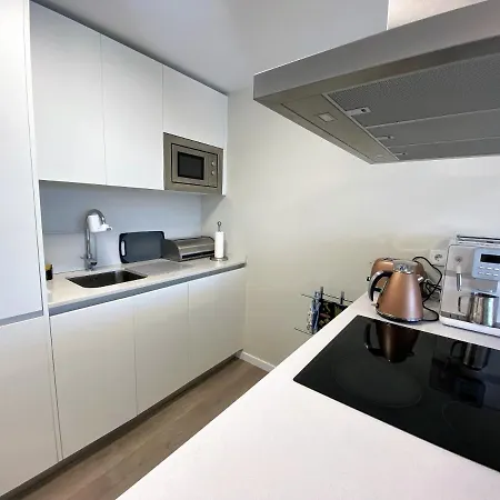 Lovely In Apartment *